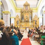 iglesia La Inmaculada y retablo durante la boda fotografo bodas la linea algeciras tarifa